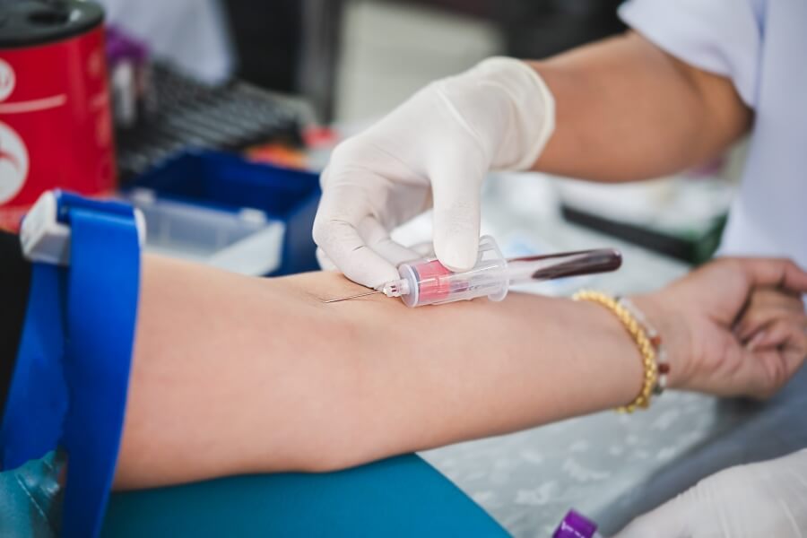 Odběr krve k vyšetření hladiny zinku – kontrola nedostatku zinku, riziko předávkování zinkem a maximální denní dávka zinku