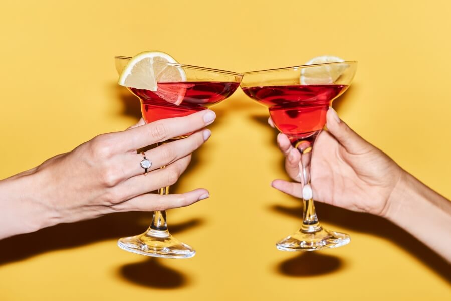 Konzumace alkoholu při oslavách, vliv alkoholu na psychiku a změny chování po alkoholu